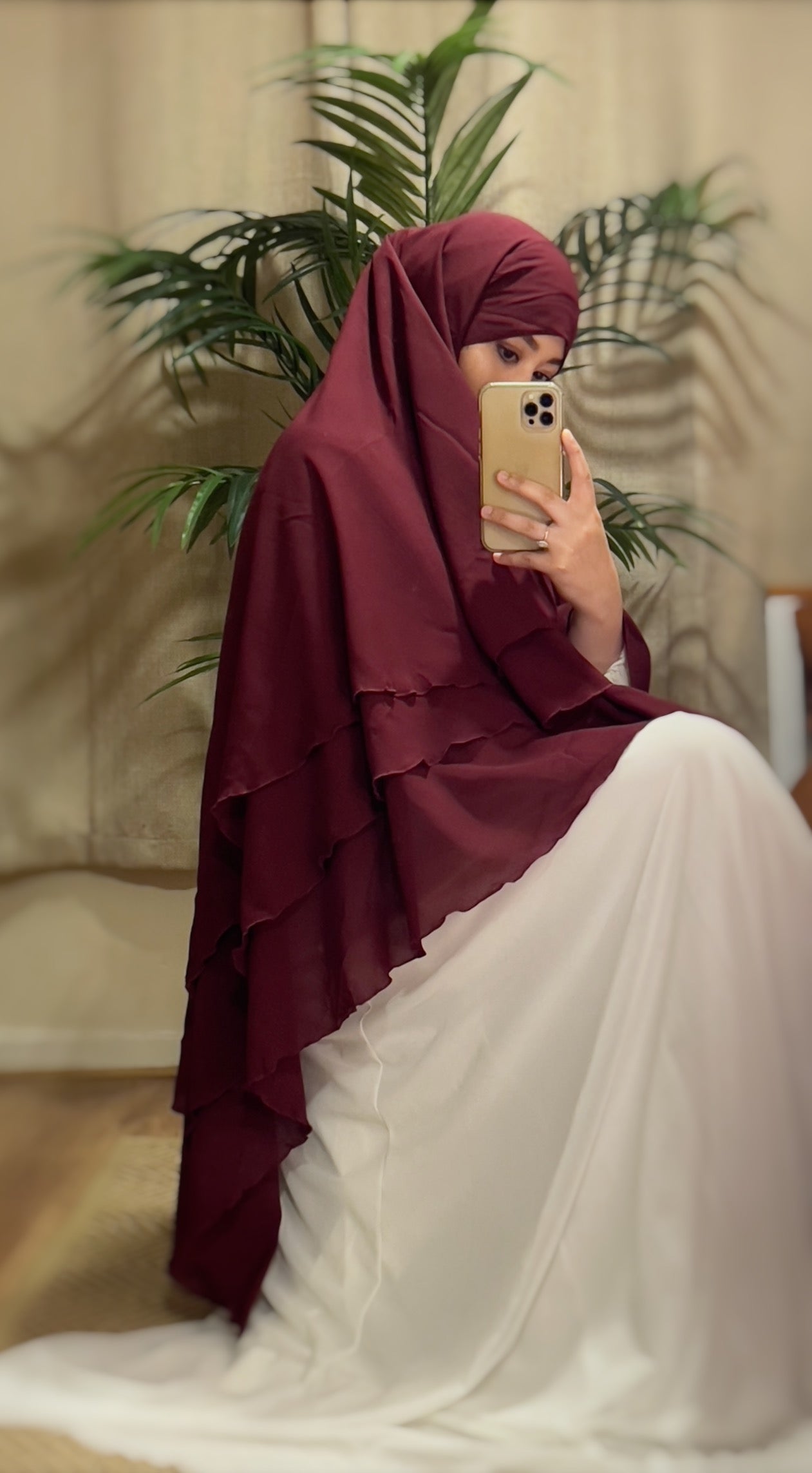 Dolce Bordeaux Khimar
