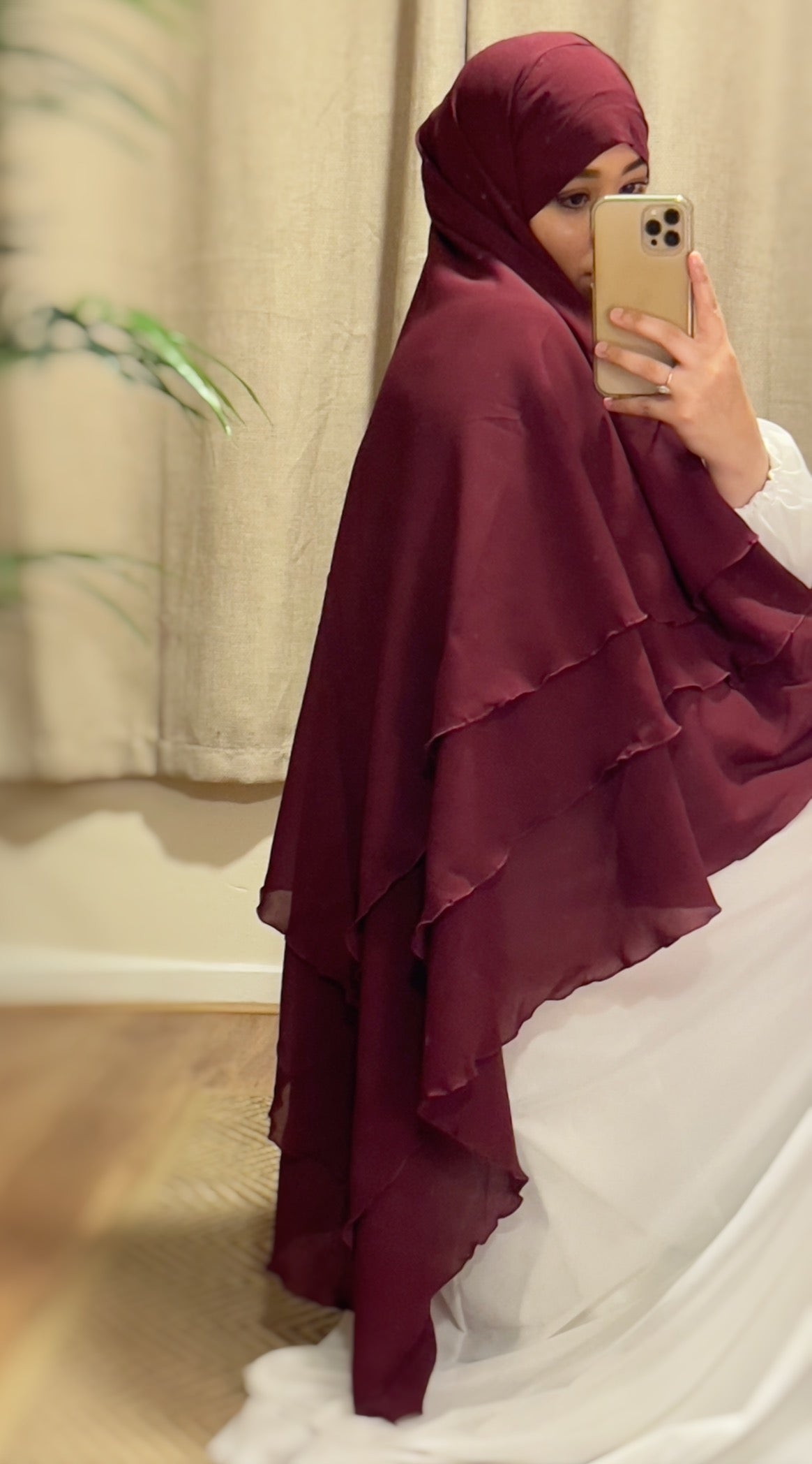 Dolce Bordeaux Khimar