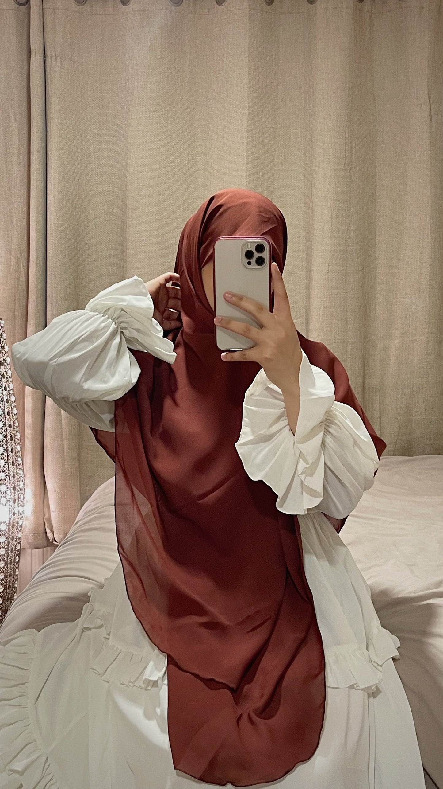 Maxi Maroon Simple Hijab