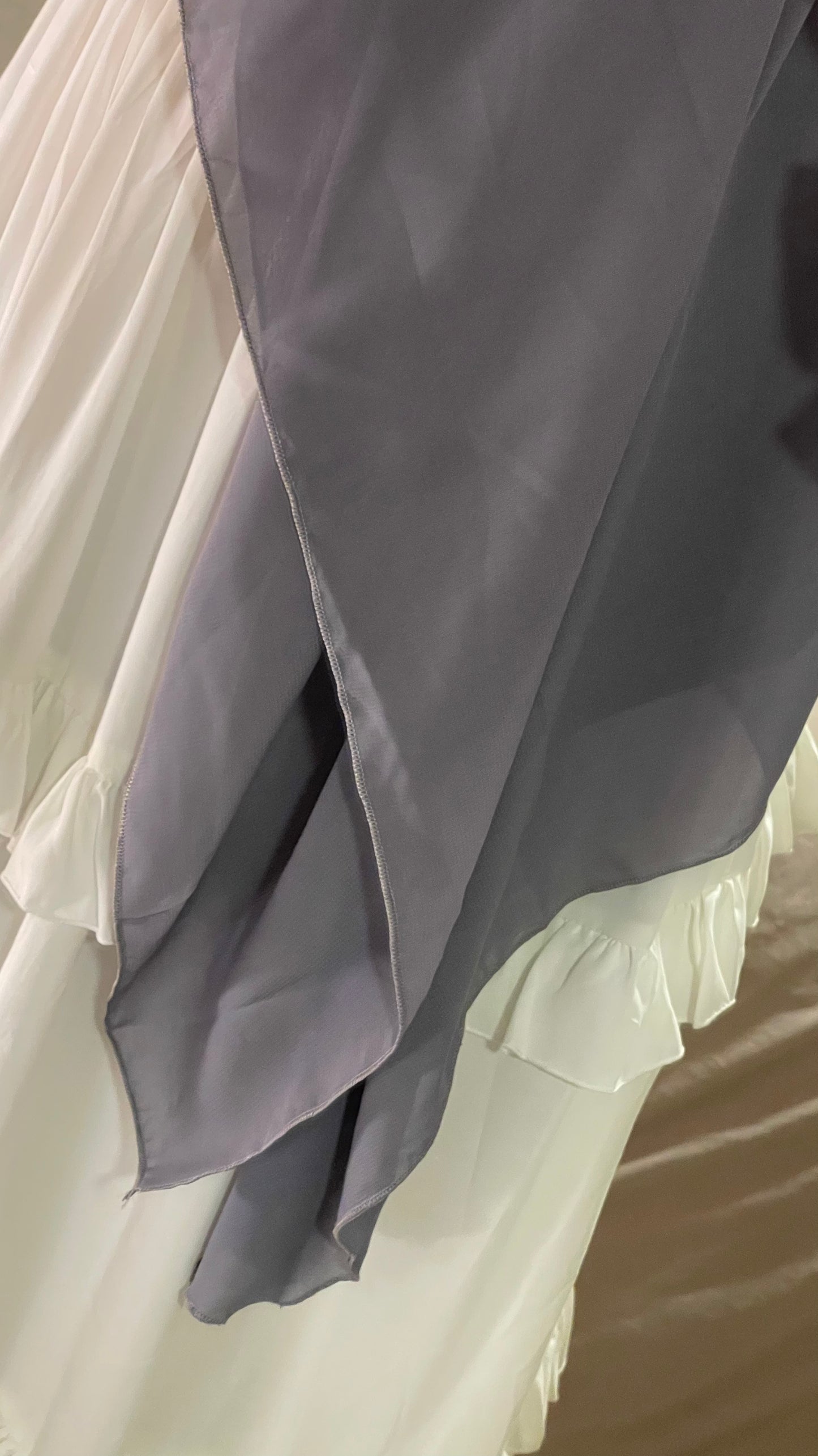 Maxi Grey Simple Hijab